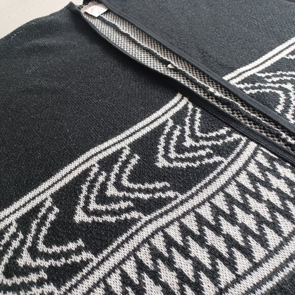 Merona Open Front Poncho Sweater - Picture 4 of 13